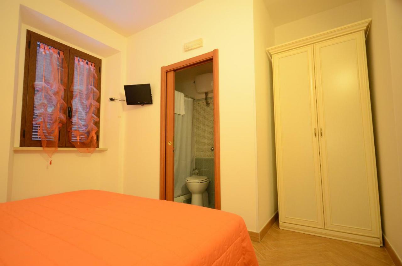 Il Piccolo Nido Bed & Breakfast Borgo Montenero ภายนอก รูปภาพ