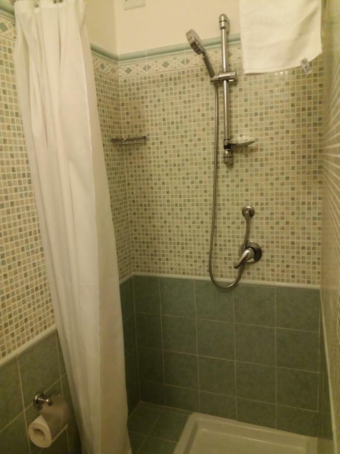 Il Piccolo Nido Bed & Breakfast Borgo Montenero ภายนอก รูปภาพ